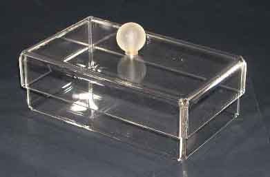 Plexiglas box with lid