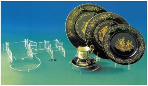 espositore-plexiglas-per-piatti.jpg